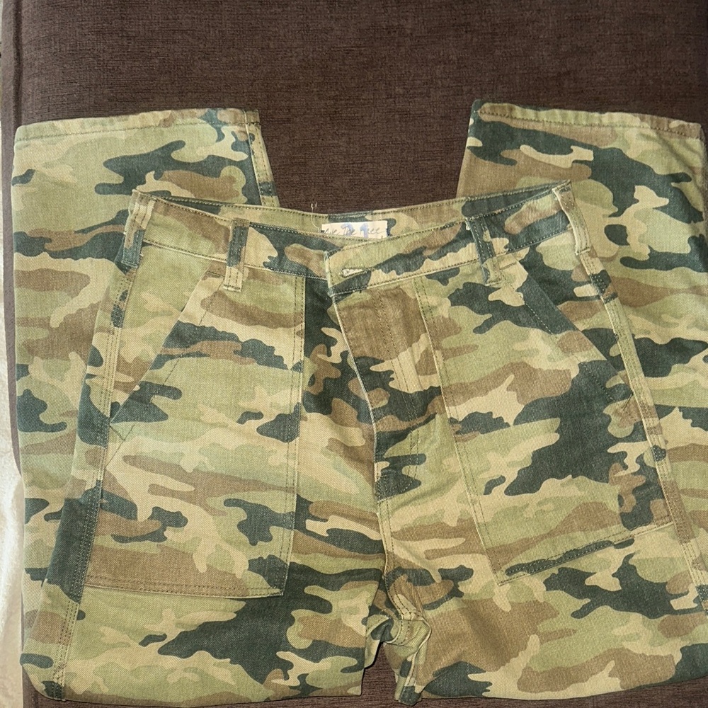 We The Free Camouflage Cropped Jeans